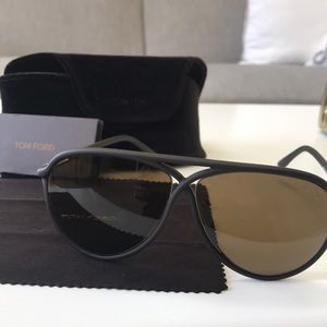 Tom Ford round, brown, fabulous sunglasses